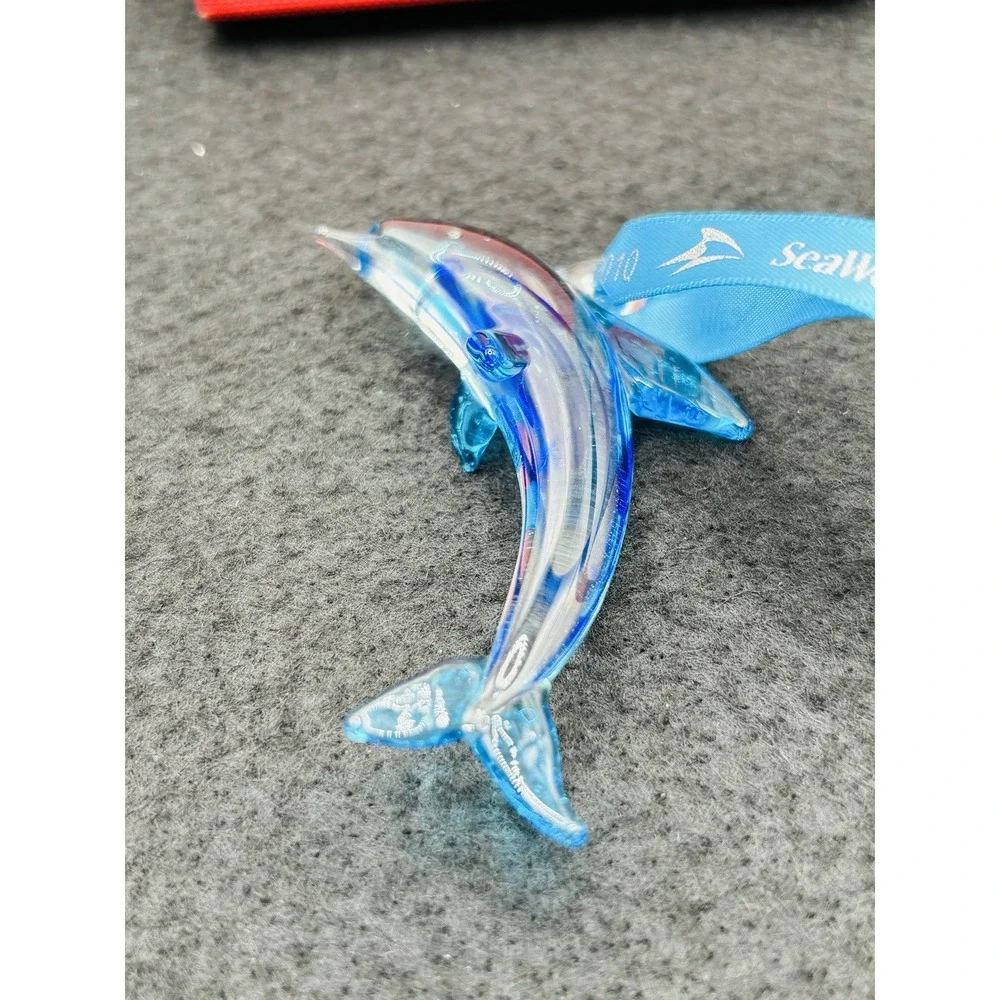 SeaWorld 2010 Blown Blue Swirl Glass Orca  Dolphin Ornament in box New